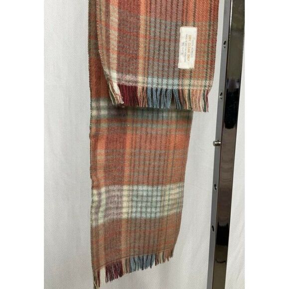 Vintage Accessories - 𝅺VINTAGE British Hong Kong Plaid Scarf Fall/Winter great colors